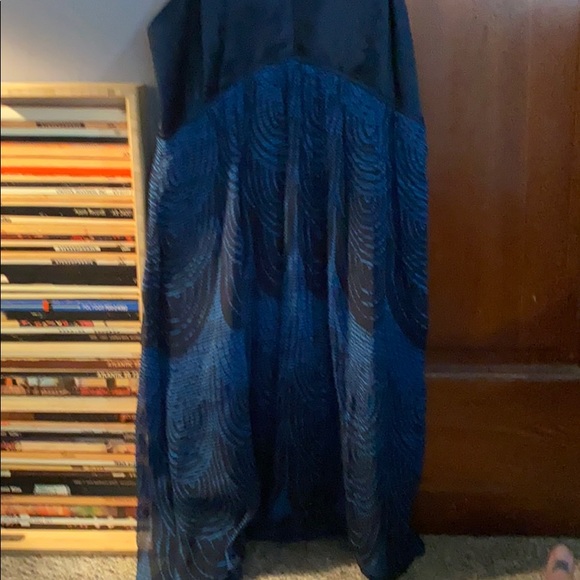 Dress - Picture 3 of 6